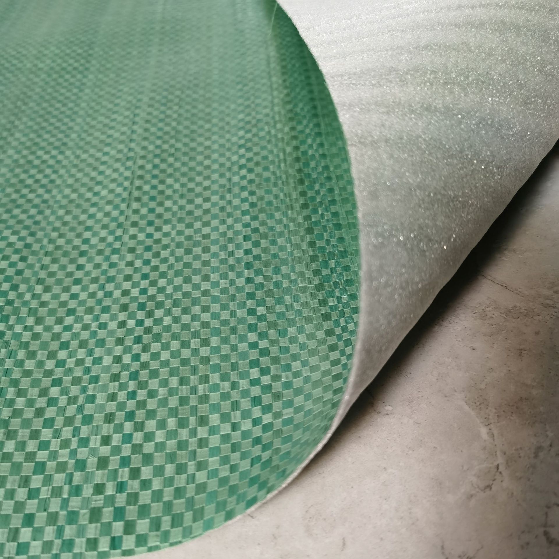 编织布加珍珠棉装修工地瓷砖成品地板地砖防护地膜地垫地面保护膜