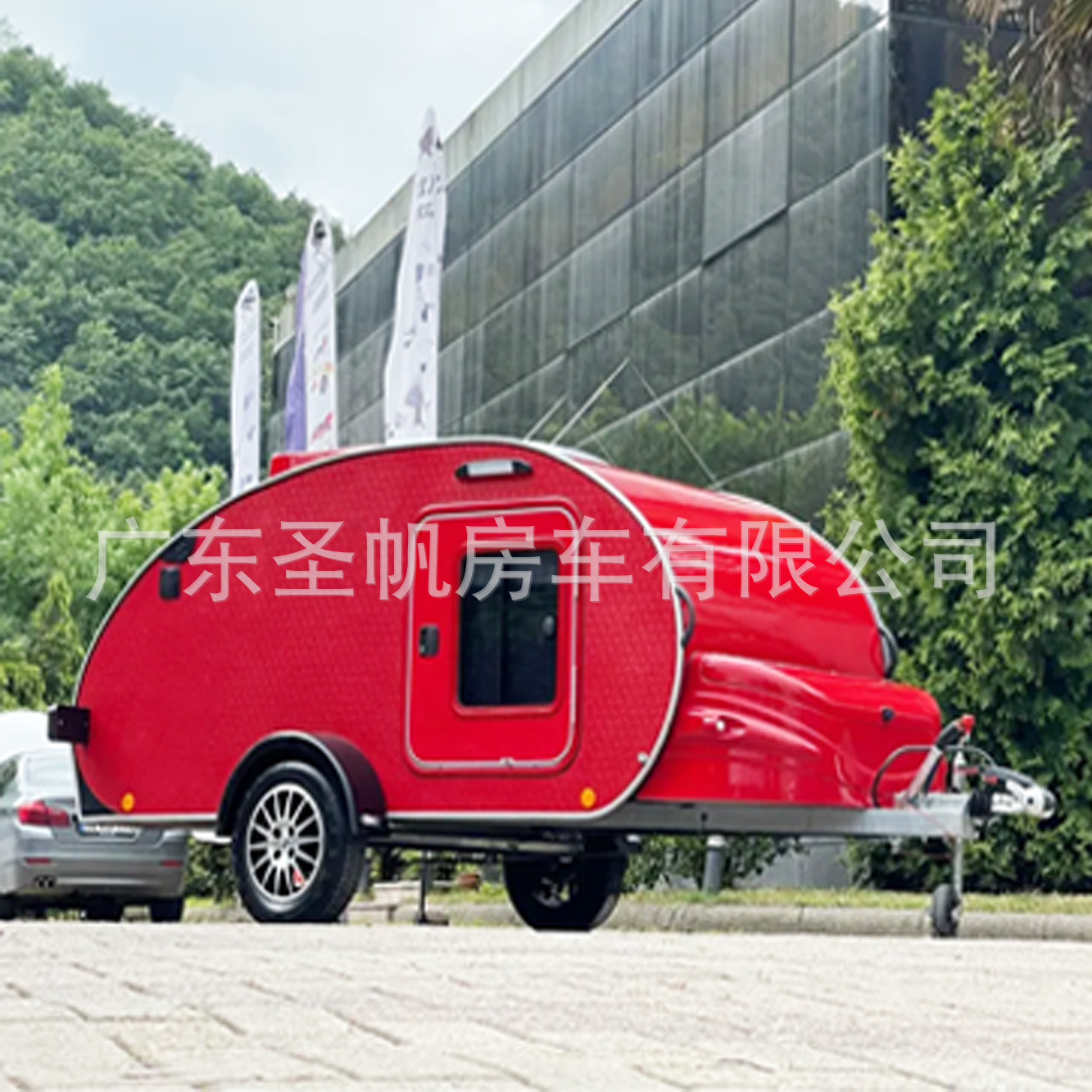 新款景区营地房车小水滴拖挂房车户外农场网红移动露营房车星空房