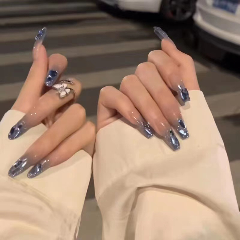 穿戴甲长款小红书新款网红高级感镶钻显白美甲成品假指甲指甲贴片