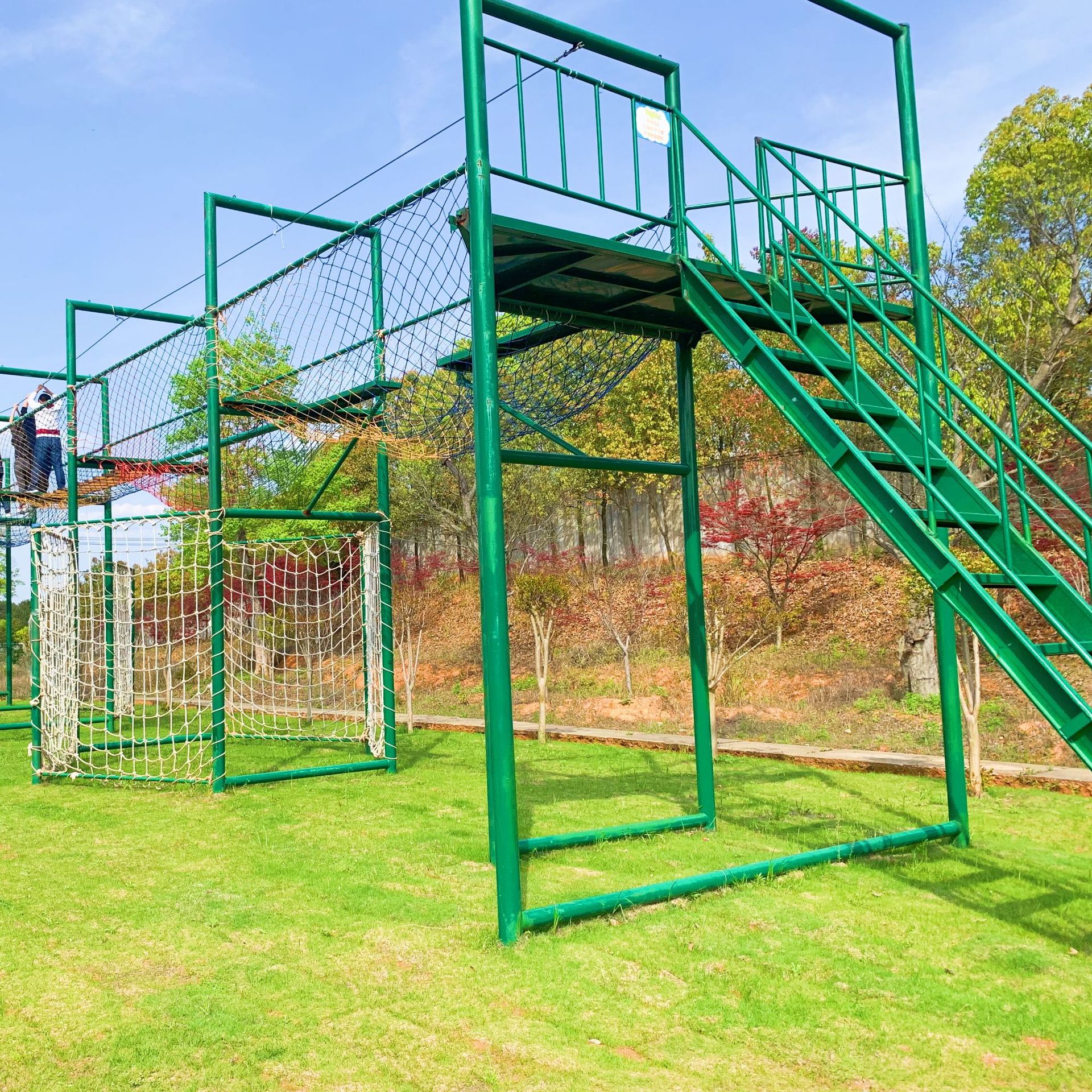 户外地面大型游乐拓展青少年体能训练毕业墙信任背摔项目厂家直销