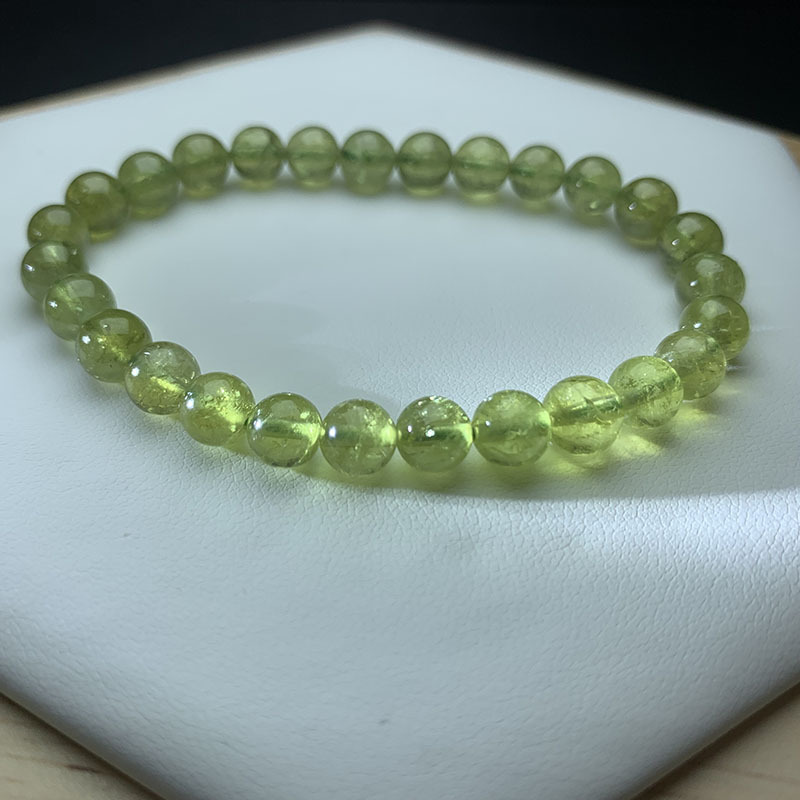 现货稀有品沙弗莱手链 绿色石榴石水晶手串