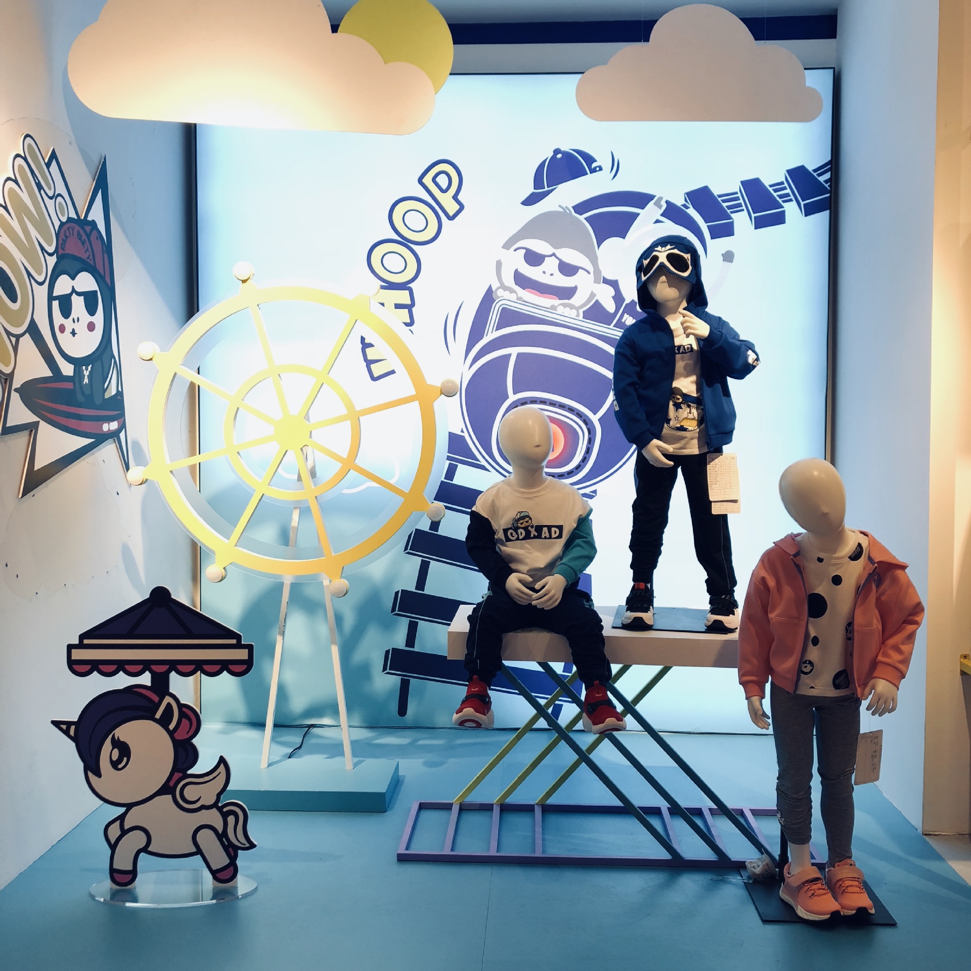童装店儿童模特橱窗运动跑步健身小童展示架仿真假人模特道具