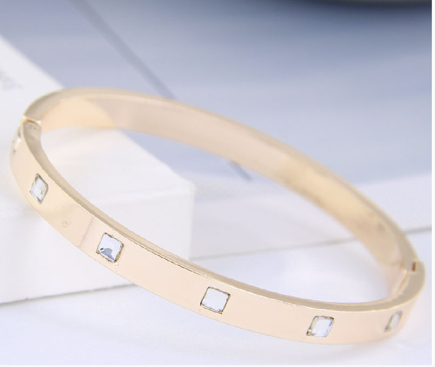 卡家永恒之镯方形钻石系列卡扣手镯