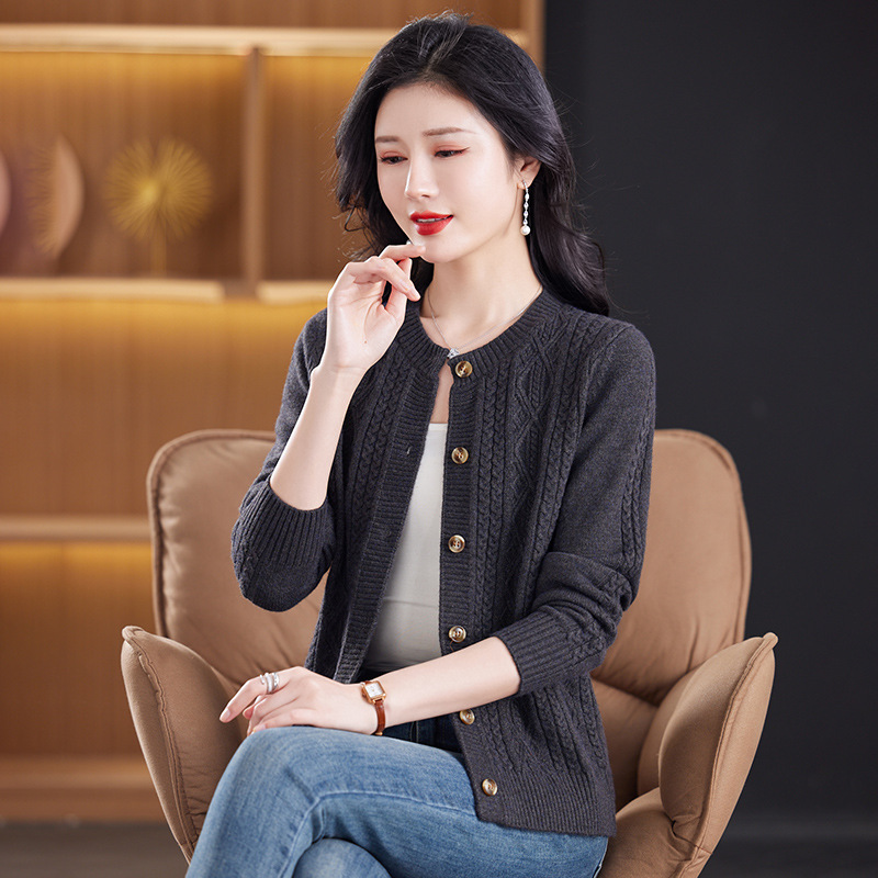 2024 New Spring and Autumn Knitwear for Middle-Aged and Elderly Women Cardigan Sweater for the Elderly Grandma Thin Coat for Women Women Clothes