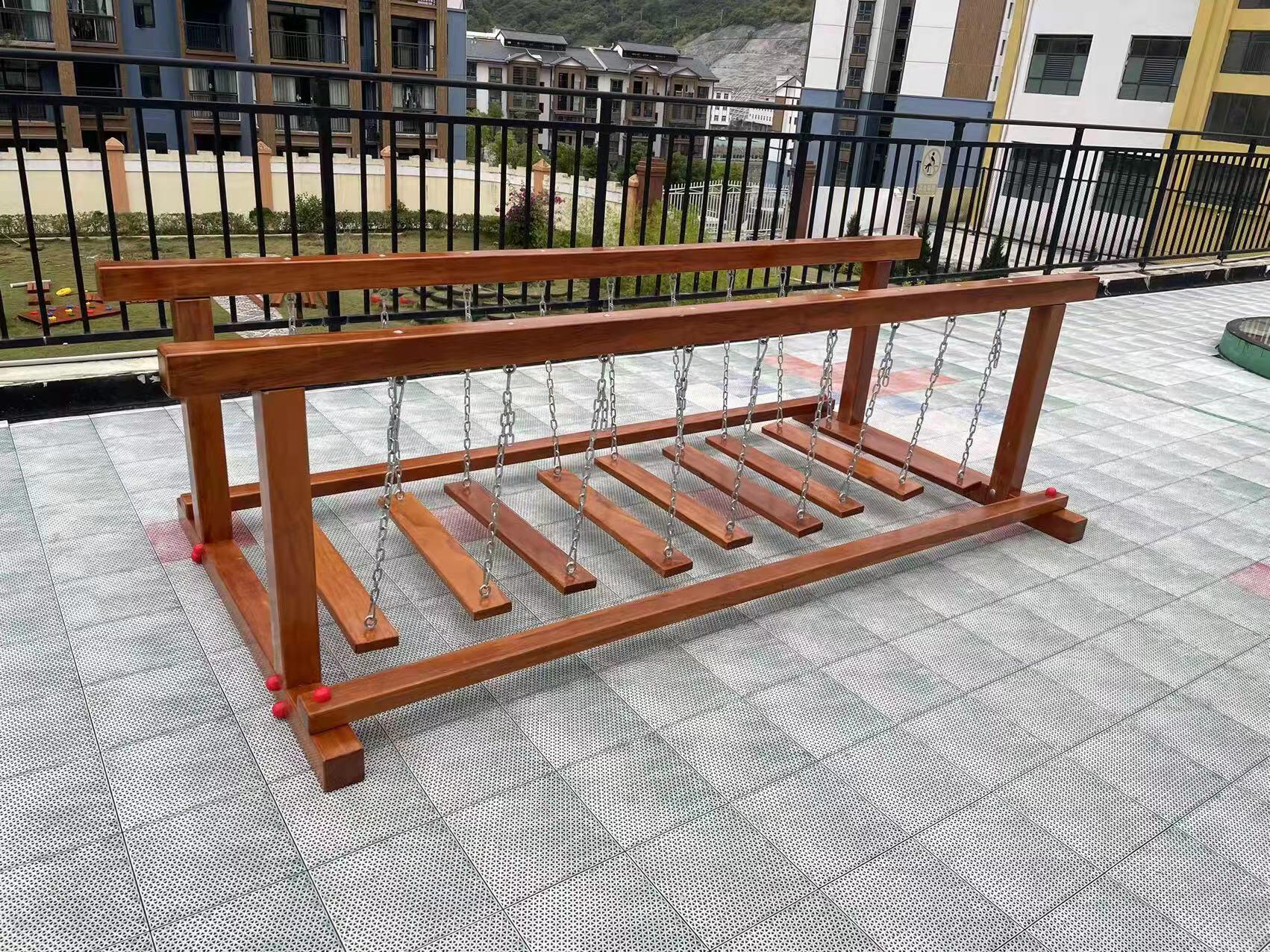 幼儿园荡桥平衡独木桥九板荡桥幼儿玩具铁索桥户外攀爬桥摇晃桥