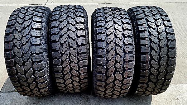 牧马人 坦克300改装加宽 at越野轮胎305/65r17北京40帕杰罗霸道胎