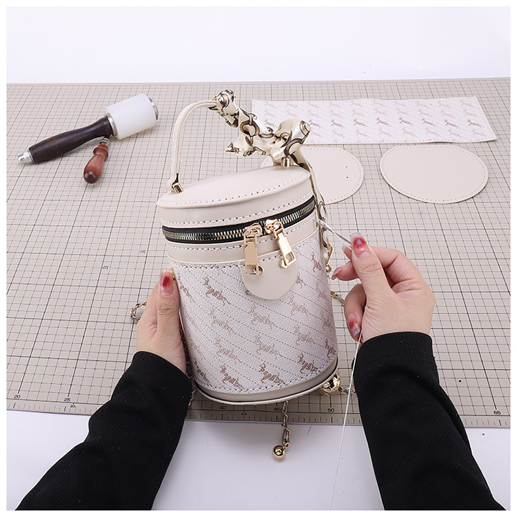 New Fashion Bucket Bag Silk Scarf DIY Handmade Bag Portable Shoulder Crossbody Bag Chain Bag Trendy Printing Material Bag