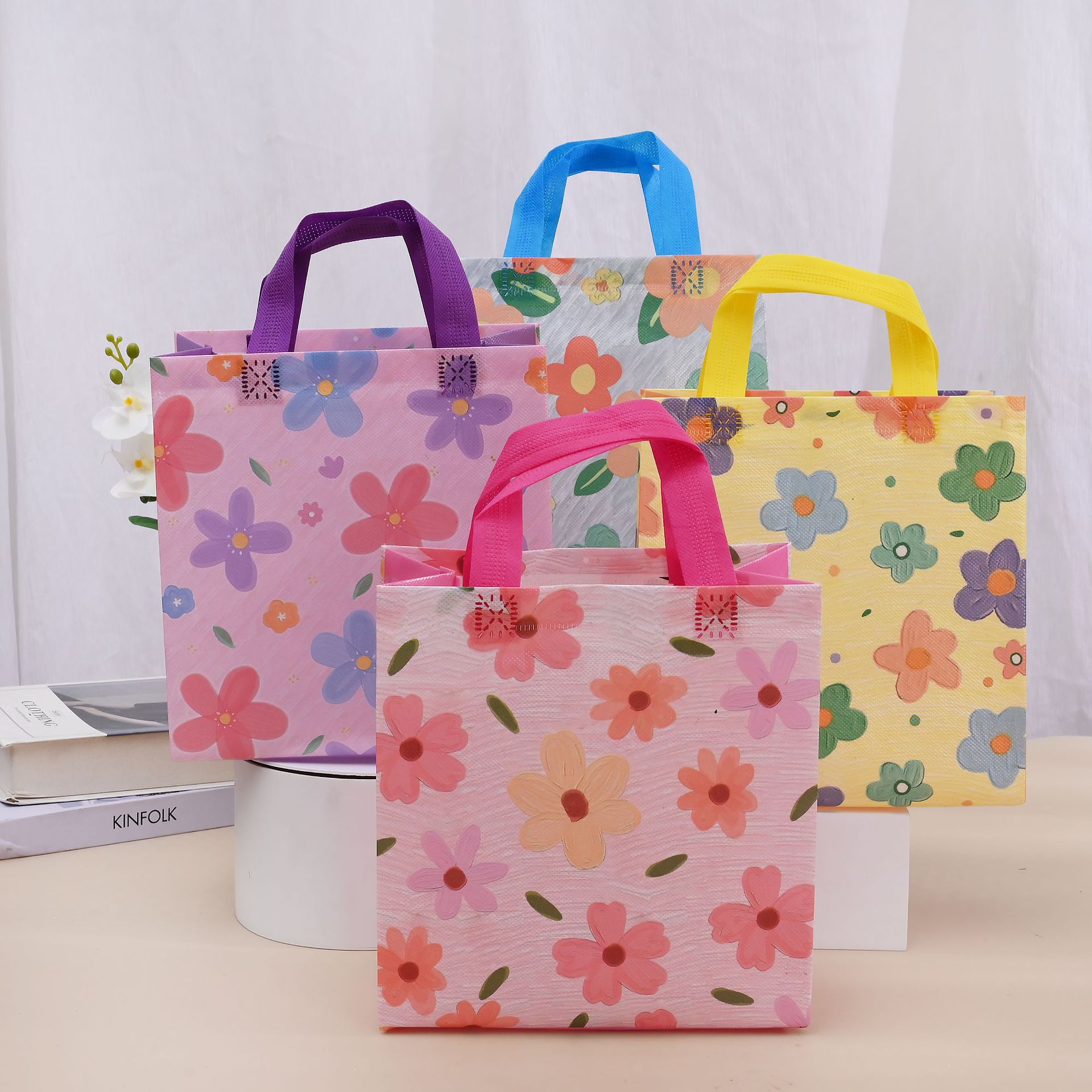 Environmentally Friendly Printed Packaging Bag Ins Colored Flowers Handbag Holiday Non-Woven Gift Bag Gift Shopping Bag