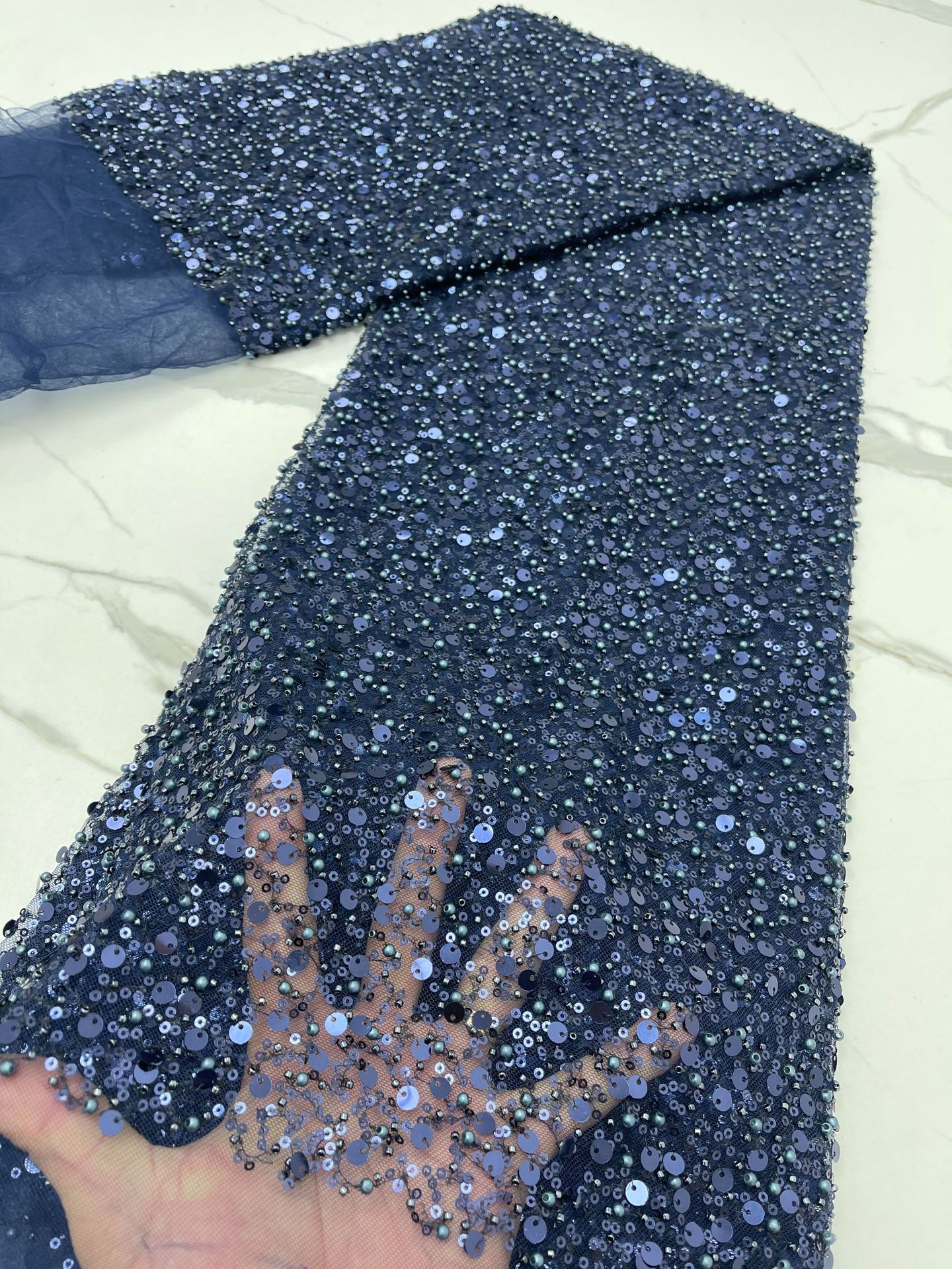 现货蕾丝亮片珠子绣花布料  新款珠片网纱时装婚纱礼服珠管绣面料