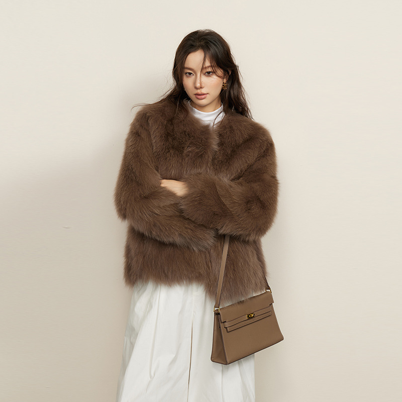 aus「浮光绘影」芬兰进口整皮狐狸毛皮草外套女冬季短款复古大衣