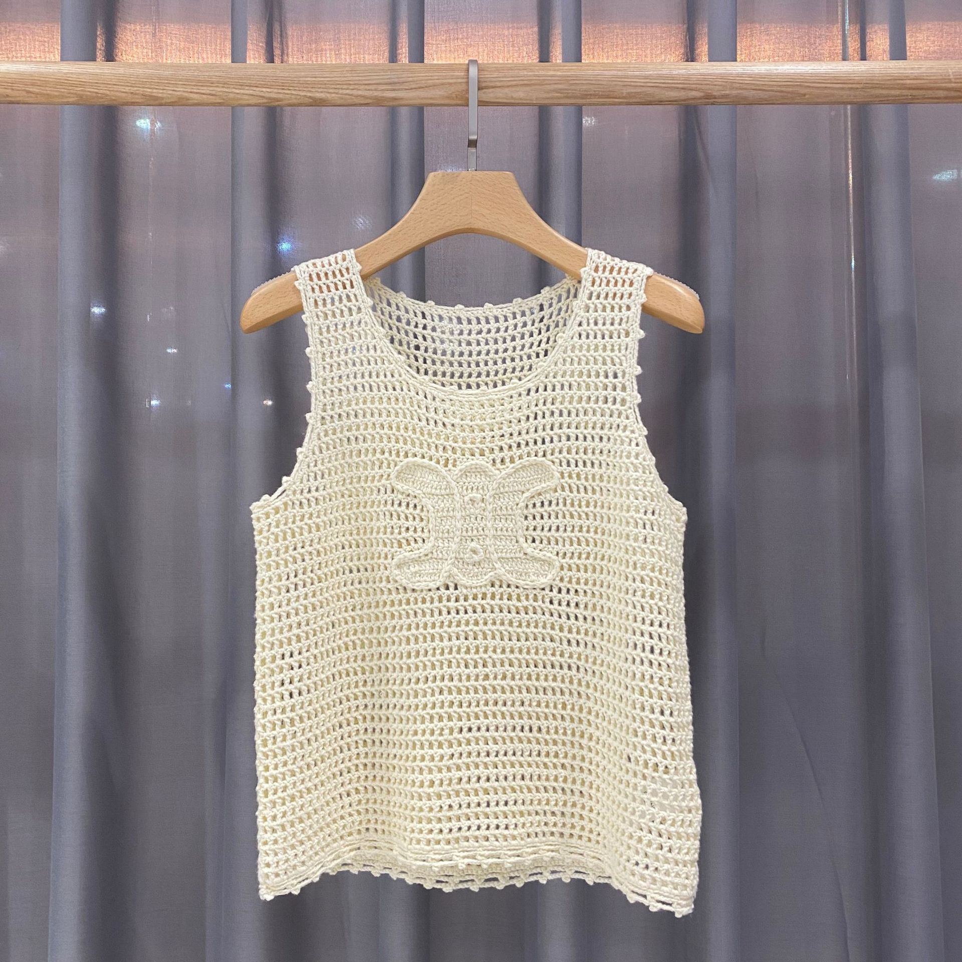 瑟琳重工镂空纯手工钩花圆领无袖针织背心夏季新款上衣叠穿t恤女