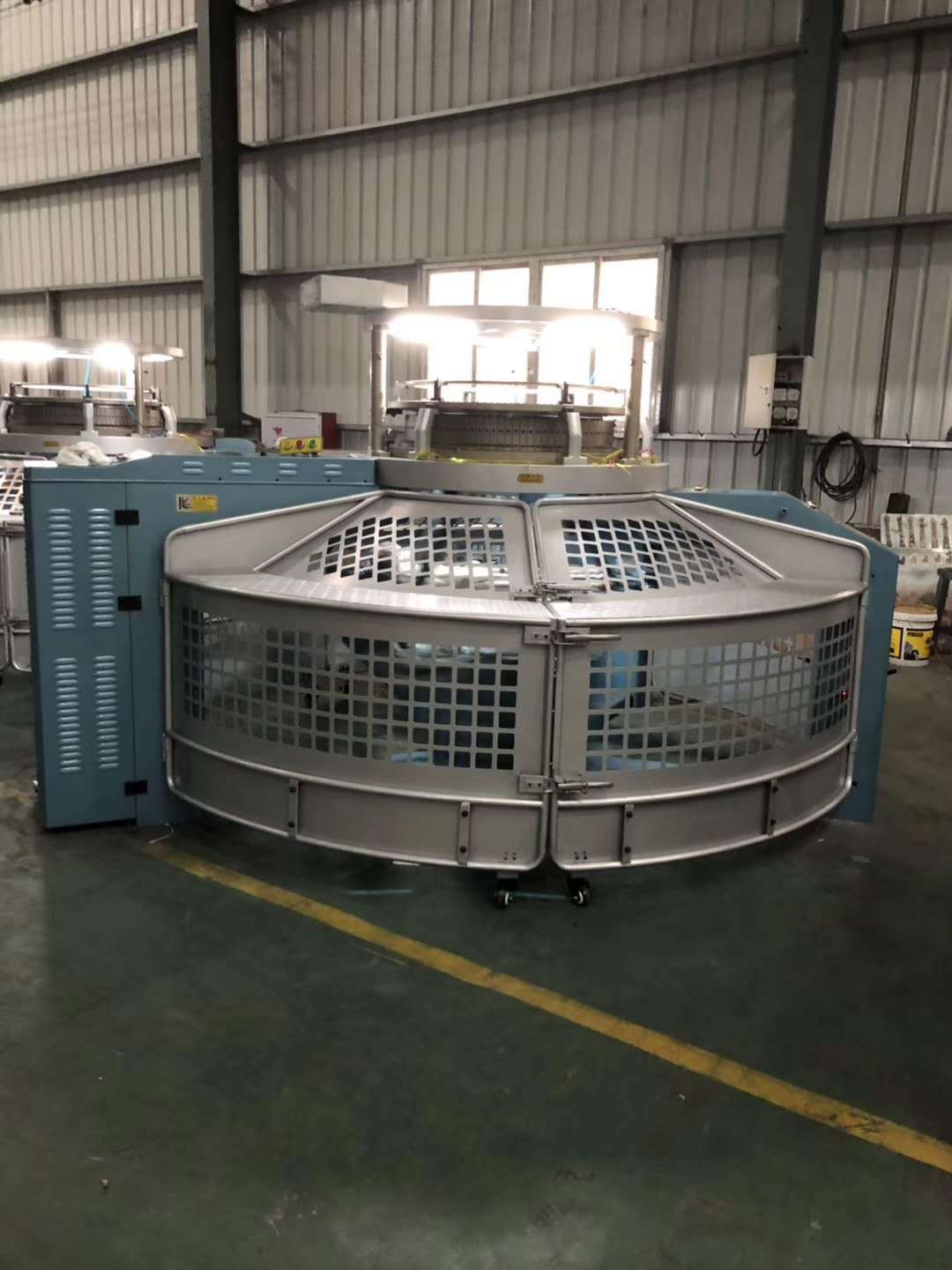 针织布料开幅机