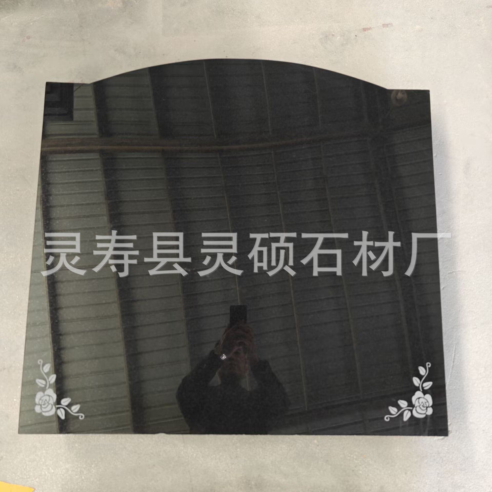 供应山西黑石材墓碑 中国黑花岗岩 公墓陵园墓碑雕刻价格