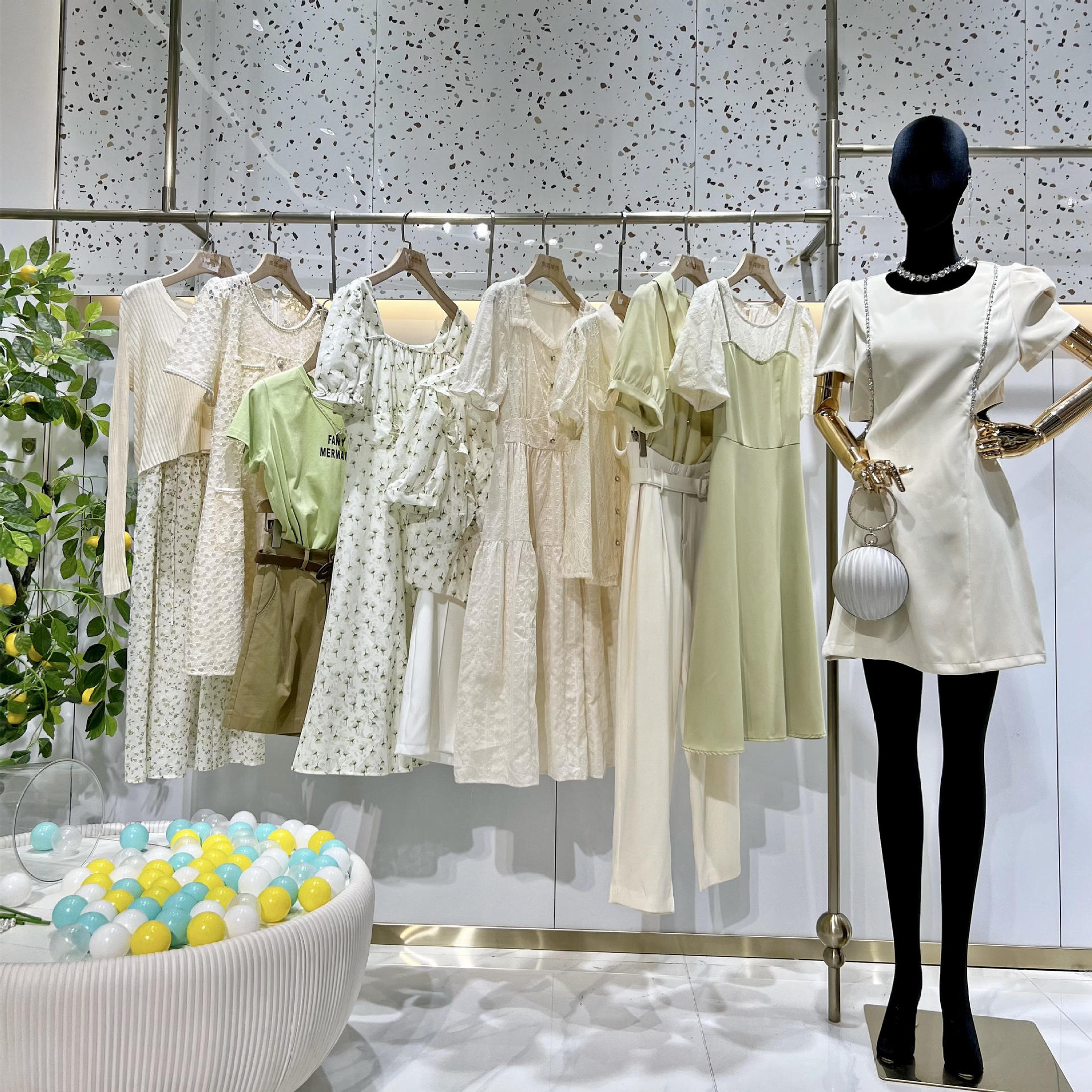 魔美名作夏季专柜连衣裙爆款正品实体直播品牌折扣女装撤柜货源