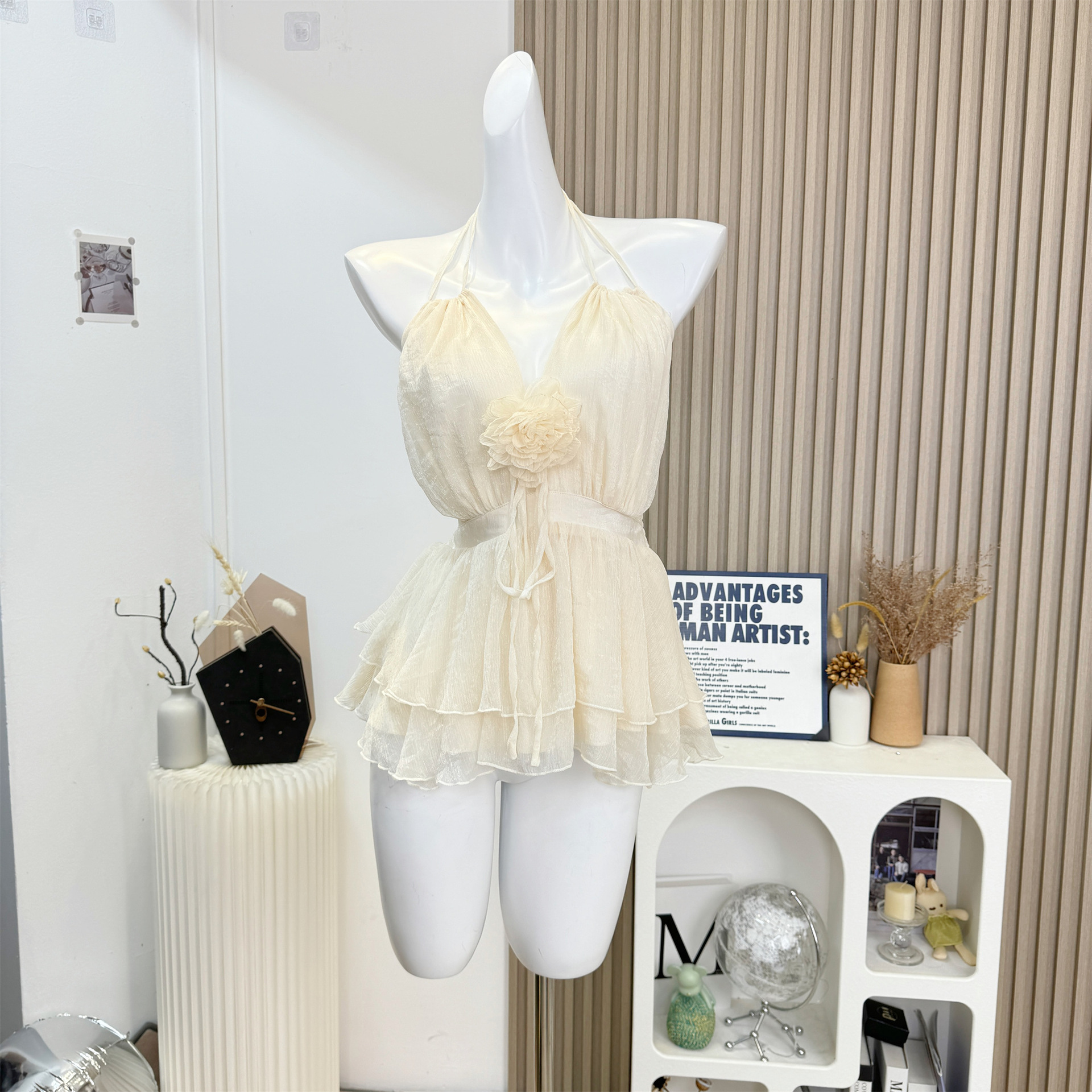 2024夏季新款挂脖白色吊带上衣女荷叶边无袖背心小衫-阿里巴巴