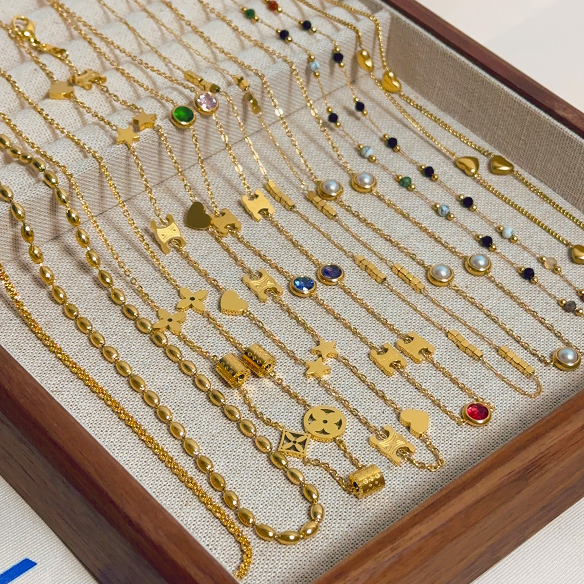 跨境时尚小众设计钛钢项链通勤百搭高级感锁骨链真金电镀保色合集