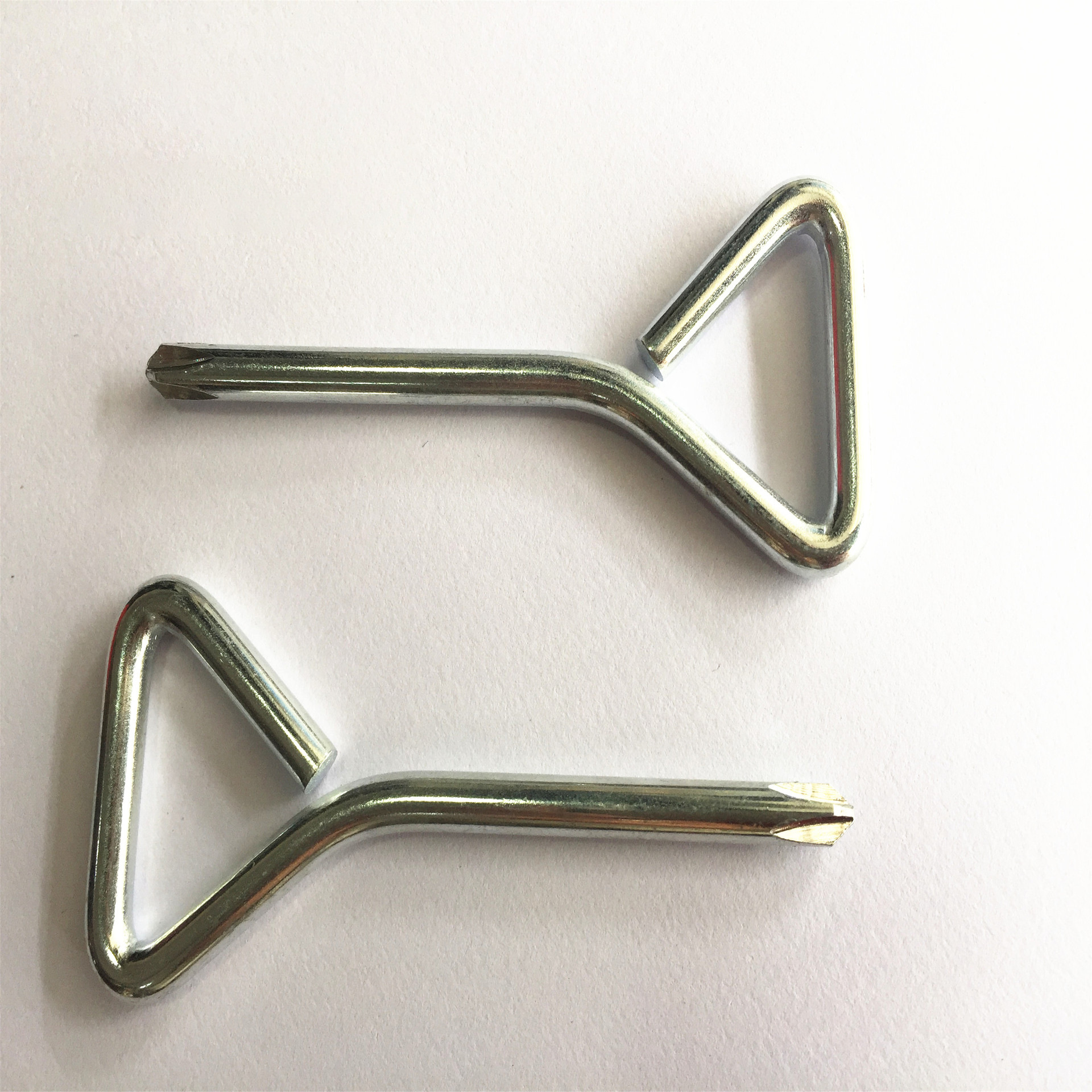 批发五金工具配件三角十字扳手5*75mm长白锌 简易扳手规格齐全