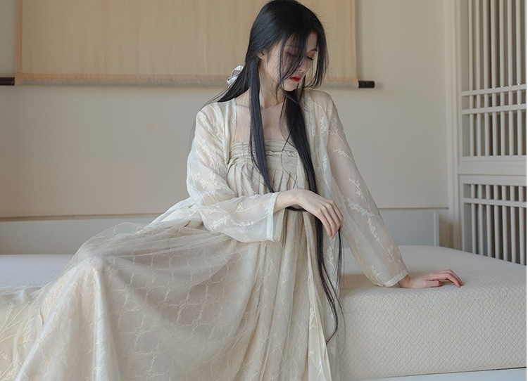 【令壹】席纱吐云 双层网纱刺绣中式改良汉服抹胸裙齐胸长裙