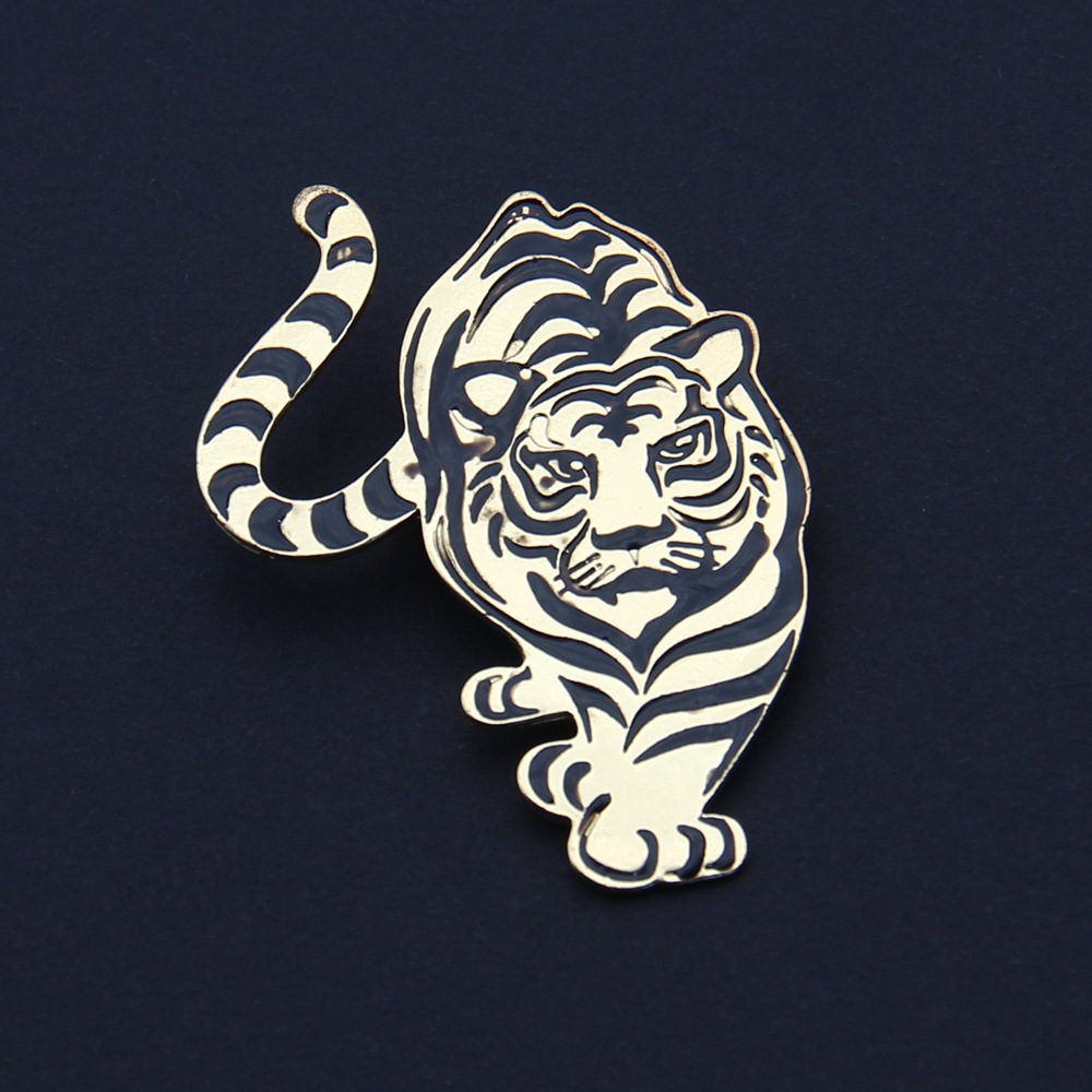 老虎胸针复古中国风虎年猛虎下山男士气质西装大衣胸花配饰别针