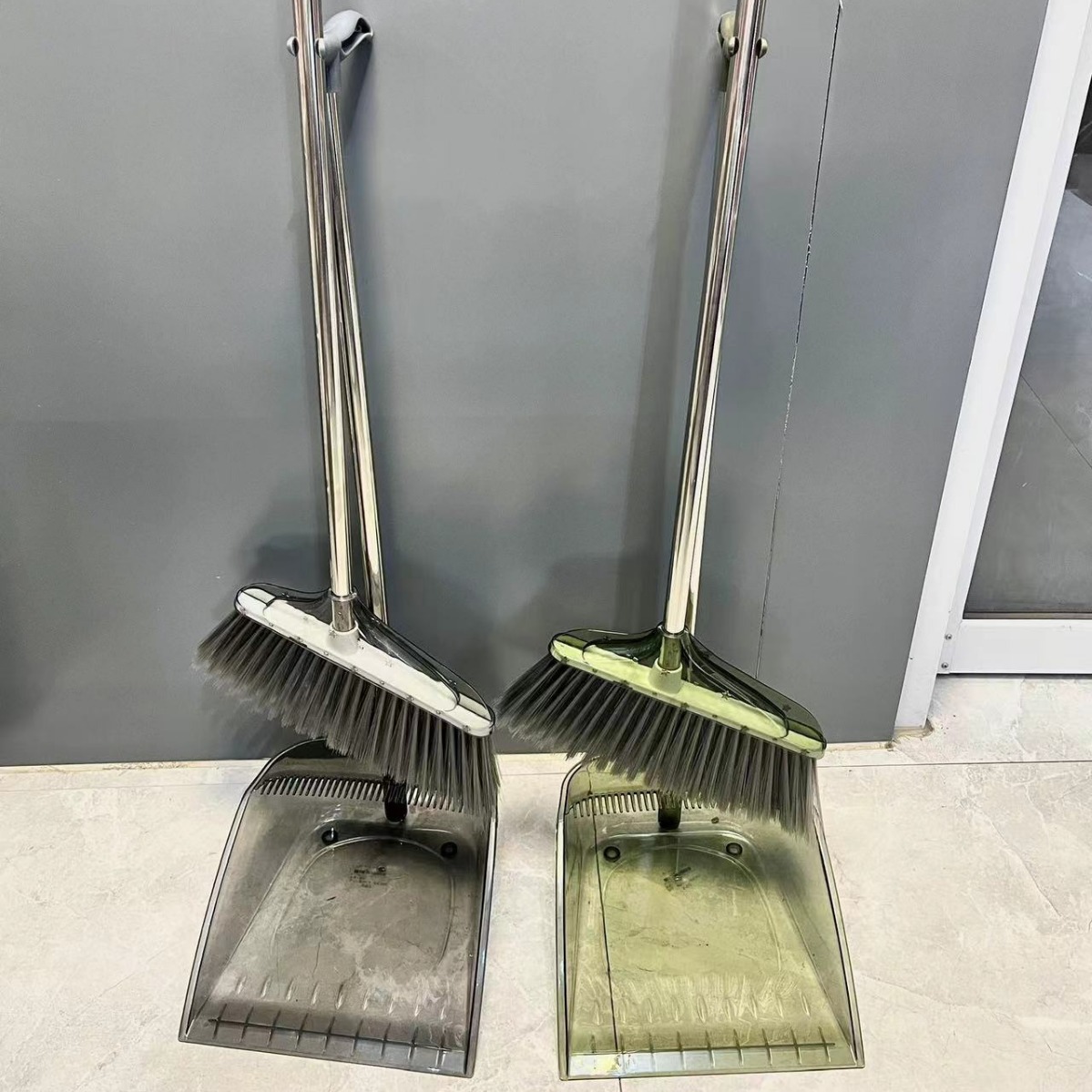 家用扫把簸箕套装新款透明软毛扫帚扫地神器不粘头发笤帚组合