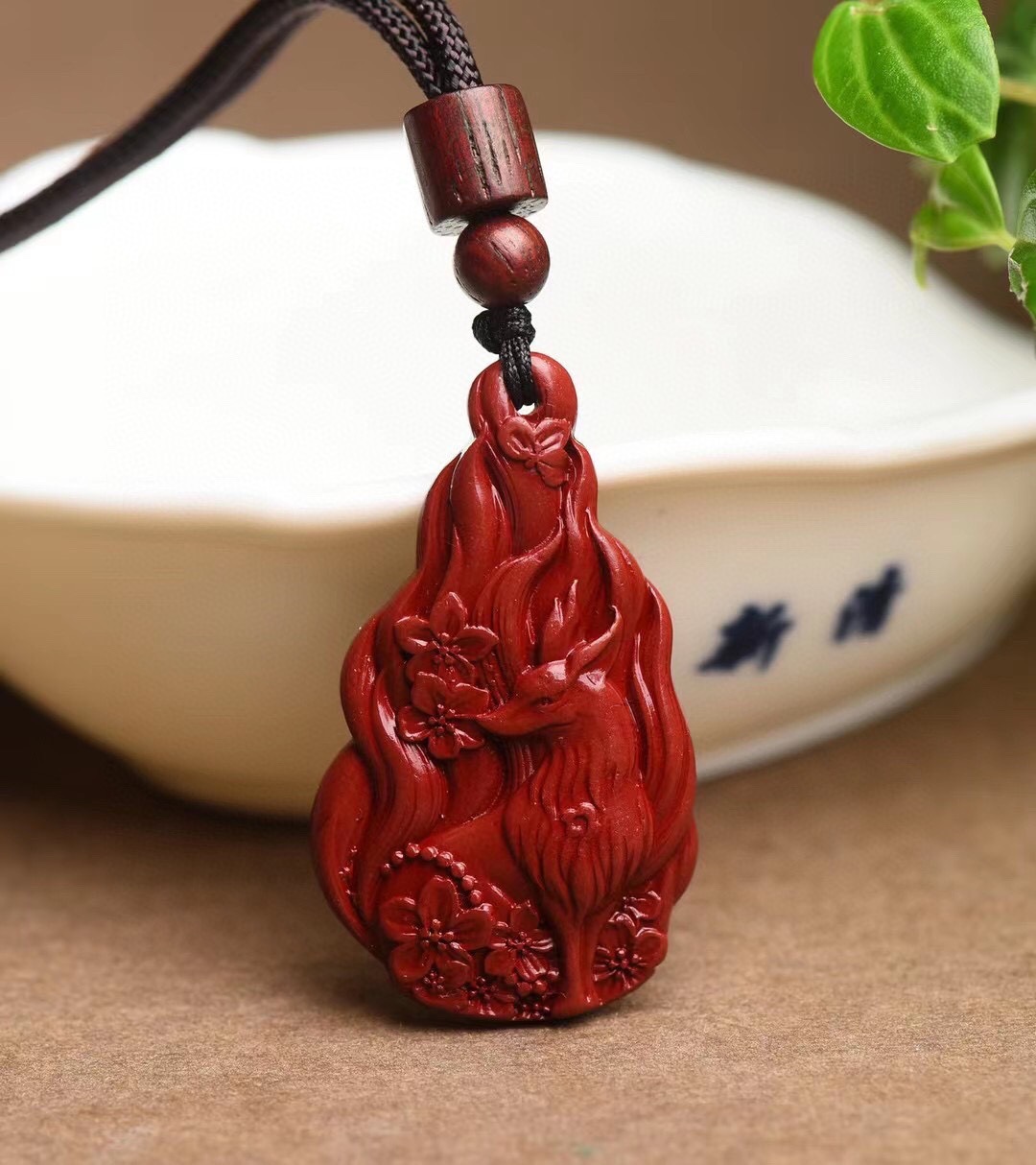 新品天然朱砂九尾狐吊坠项链红色新年礼物包邮-阿里巴巴
