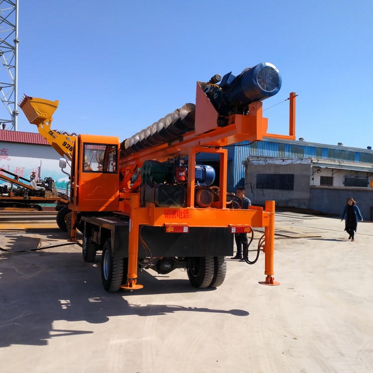 轮式长螺旋6米 农村自建房 地基打桩机 图片型号 tw-d360