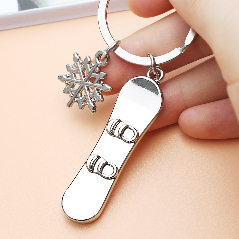 Winter Ski Keychain Snow Athletes Pendant Sled Competitive Competition Small Gift Sports Meeting Keychain