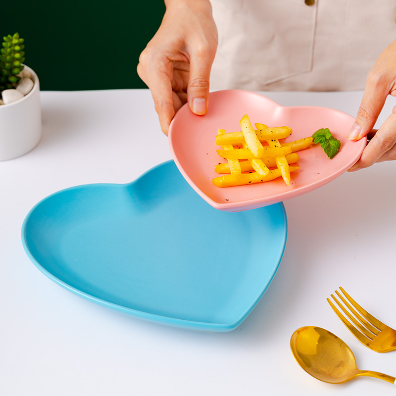 New Product Homemade Underglaze Peach Heart Dish Children's Creative Breakfast Love Plate Dish Commercial Irregular Ceramic Ovenware