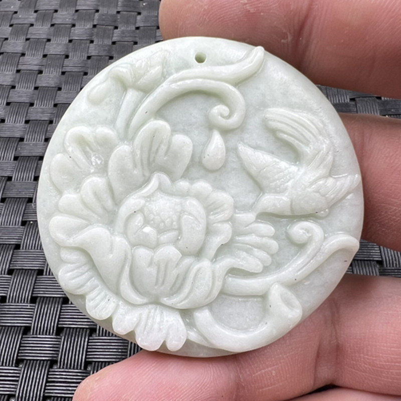 玉石挂件贵州翠牡丹花挂件方解石玉牡丹吊坠豆绿色吊坠玉牌子玉坠