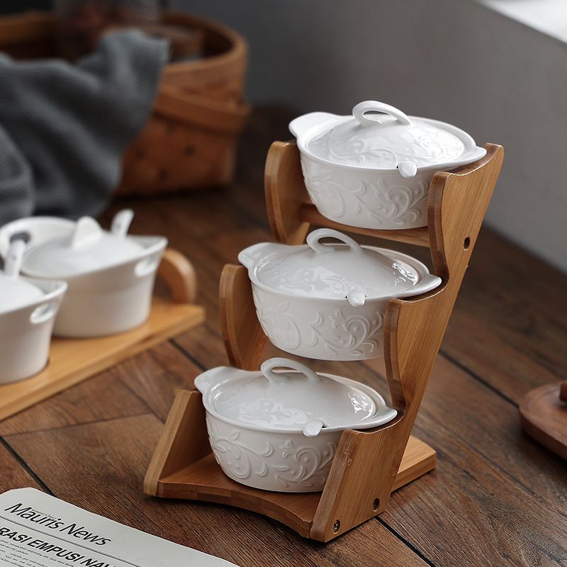 New Simple White Ceramic Wooden Bottom with Lid Seasoning Containers Dried Fruit Tea Household Restaurant Storage Bottle