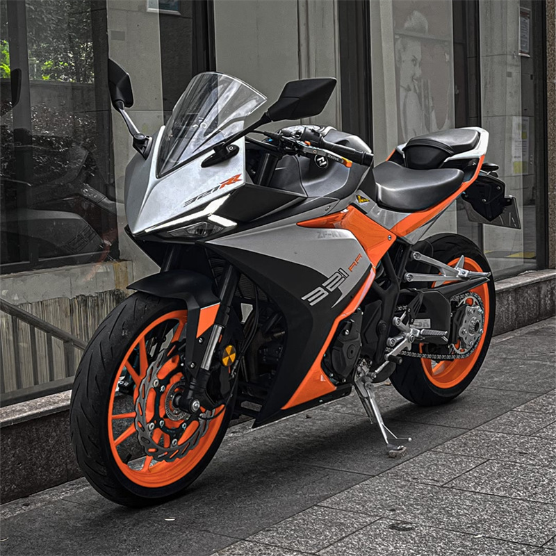 珠峰凯越321rr双缸水冷跑车春风250sr重机车nk250街车趴赛摩托车