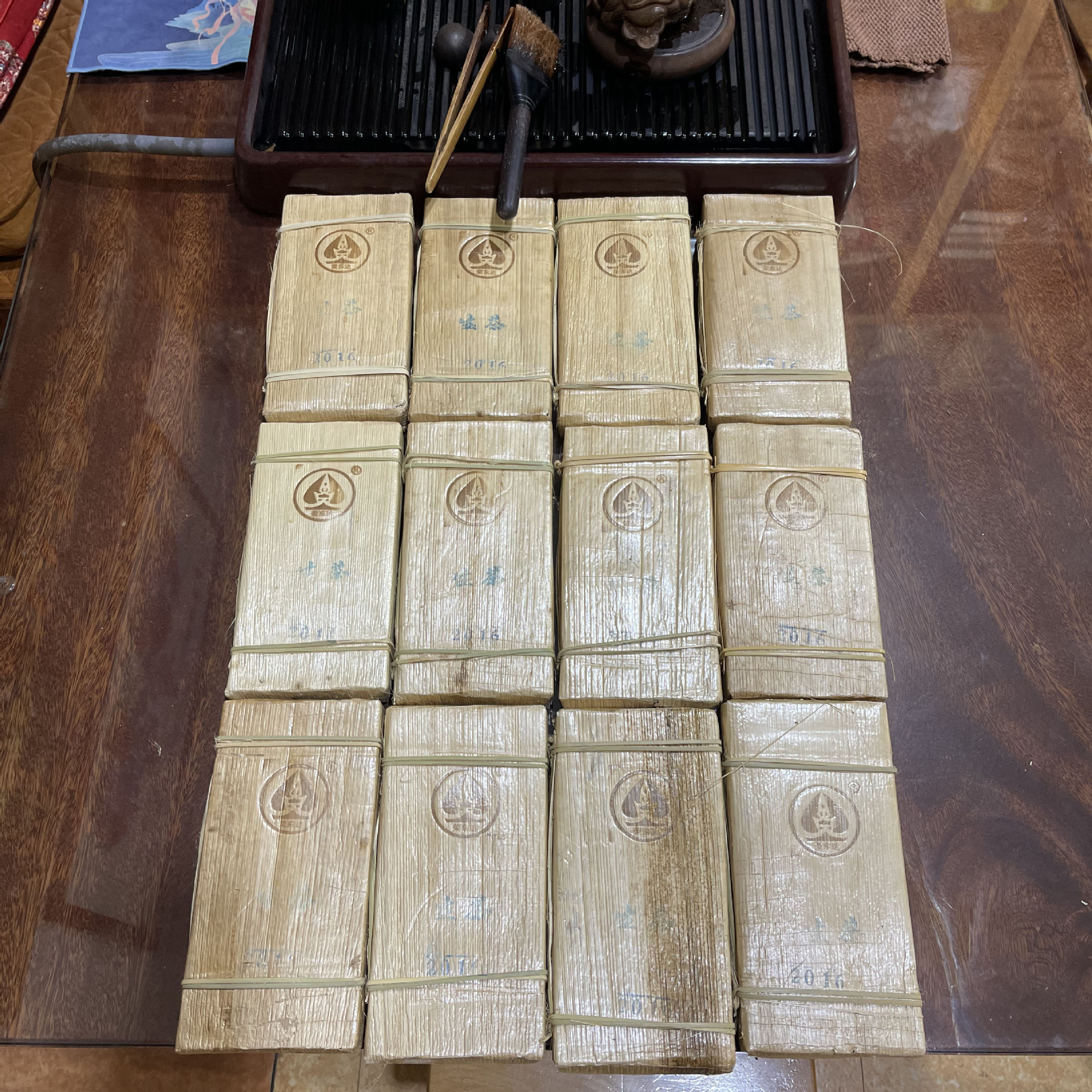 云南勐海普洱老生茶口粮茶叶砖茶500g荣东达邦丙 厂家直销-阿里巴巴