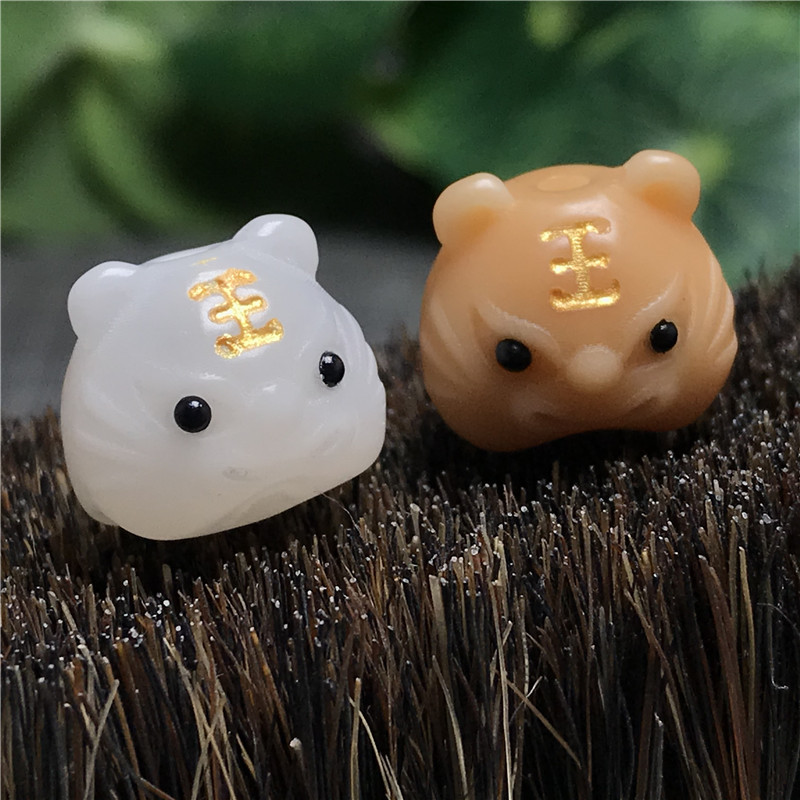 白菩提根风化籽雕刻小老虎卡通头像吊坠虎年配饰镶眼睛工厂货源