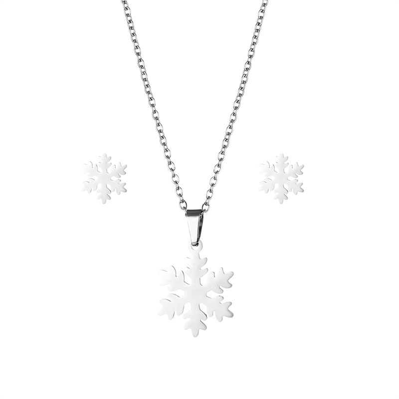 European and American Personalized Fashion Cross Chain Hollow Snowflake Pendant Necklace Set Women's Stainless Steel Clavicle Chain Ornament