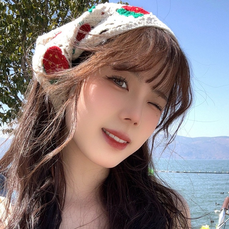 south korea ins small mushroom strawberry handmade crochet hollow out triangular binder sweet cute straps bandeau pack tam-o‘-shanter