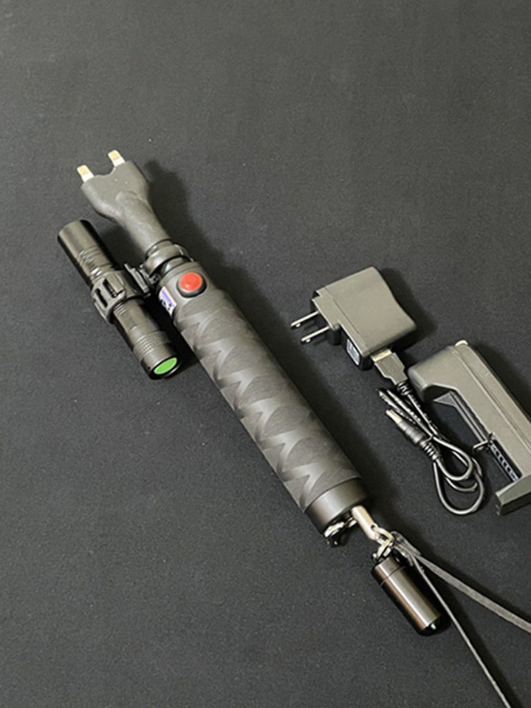 畜牧养殖电子赶猪器电击赶牛棍棒驱狗器防狗狼咬充电随身密室