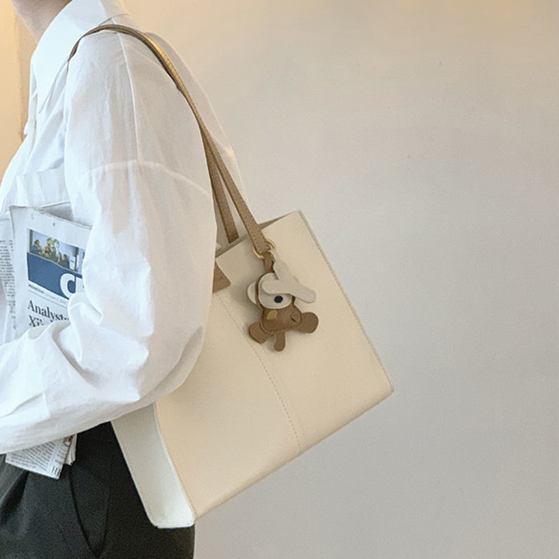 Women's Bag 2022 Summer New Small Fresh Trend Shoulder Bag Large Capacity Casual Fashion Portable Messenger Bag