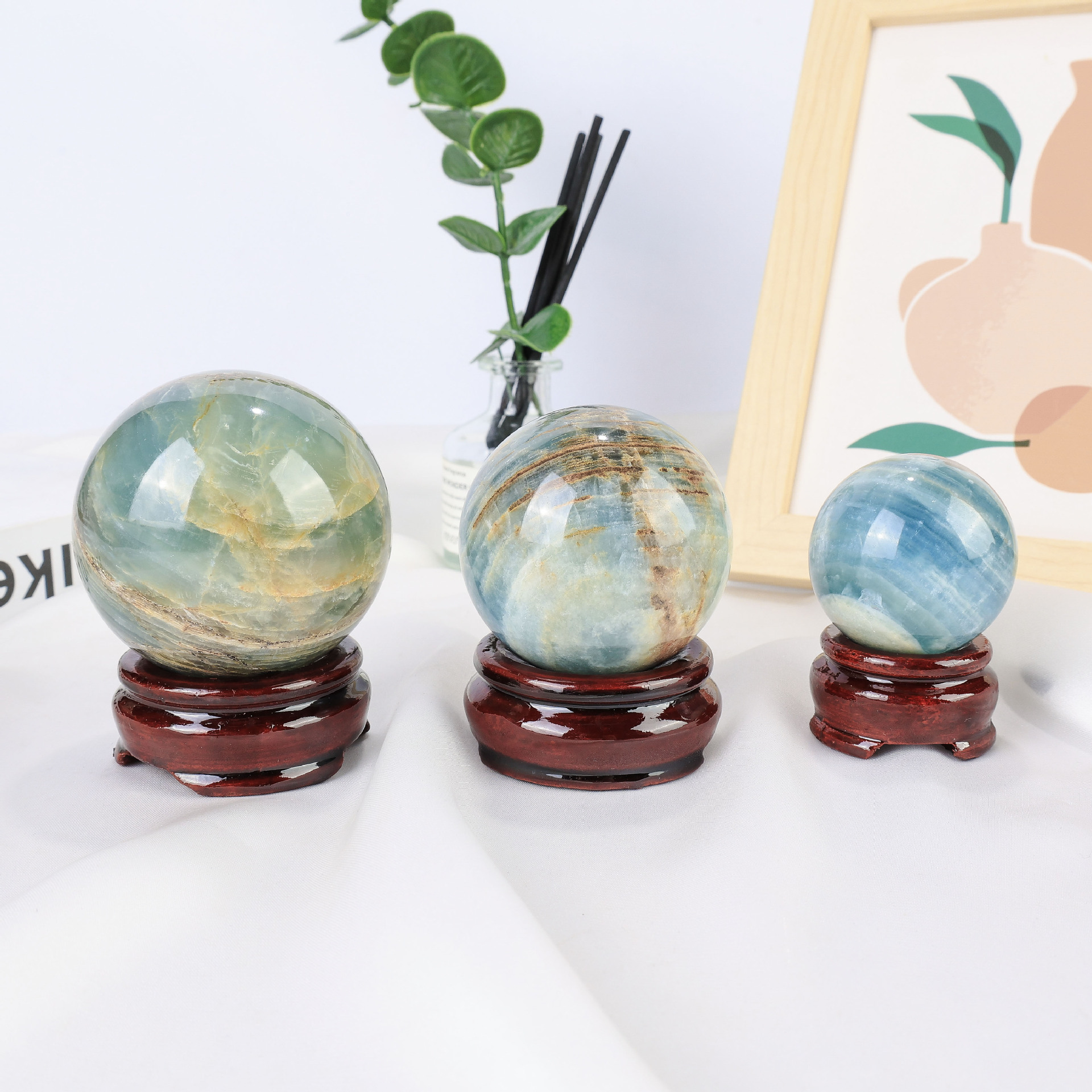 跨境热销天然水晶原石打磨蓝力士球办公居家工艺品摆件工厂批发