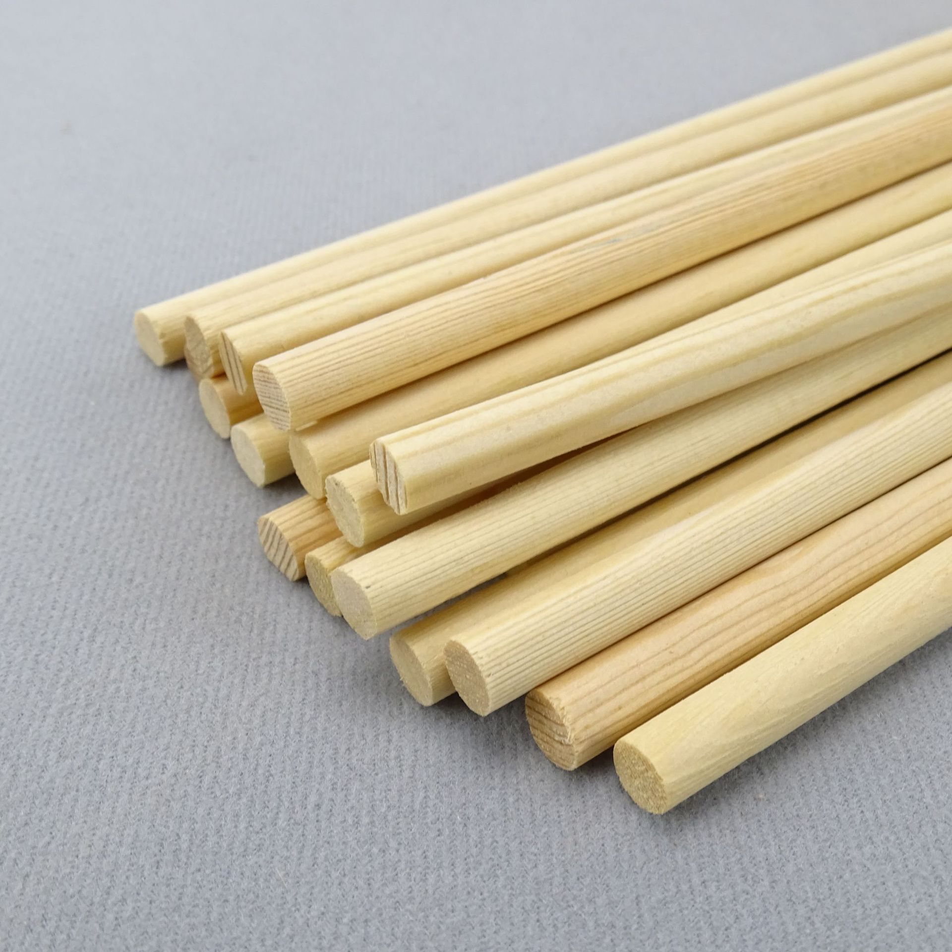 批发开背实心圆木棍武术风车棍木条瑜伽圆木棒窗帘杆挂衣棍