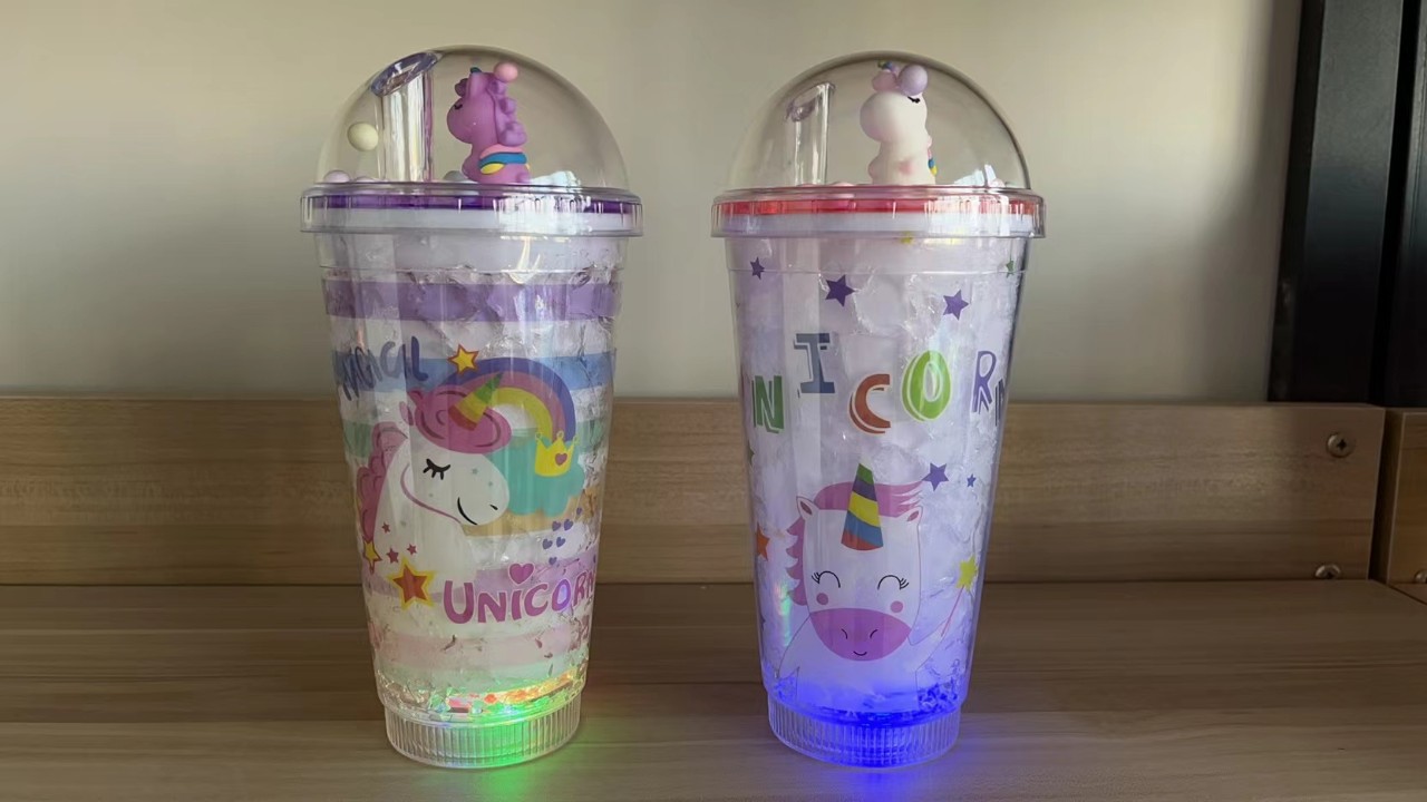 Creative Trending Ins Style Double-Layer Plastic Cup Student with Light Tumbler Micro Planet Spaceman Straw Cup