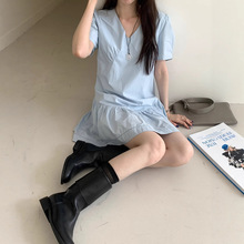 蓝色连衣裙女广州十三行2025夏季新款韩版v领宽松显瘦a字短裙子