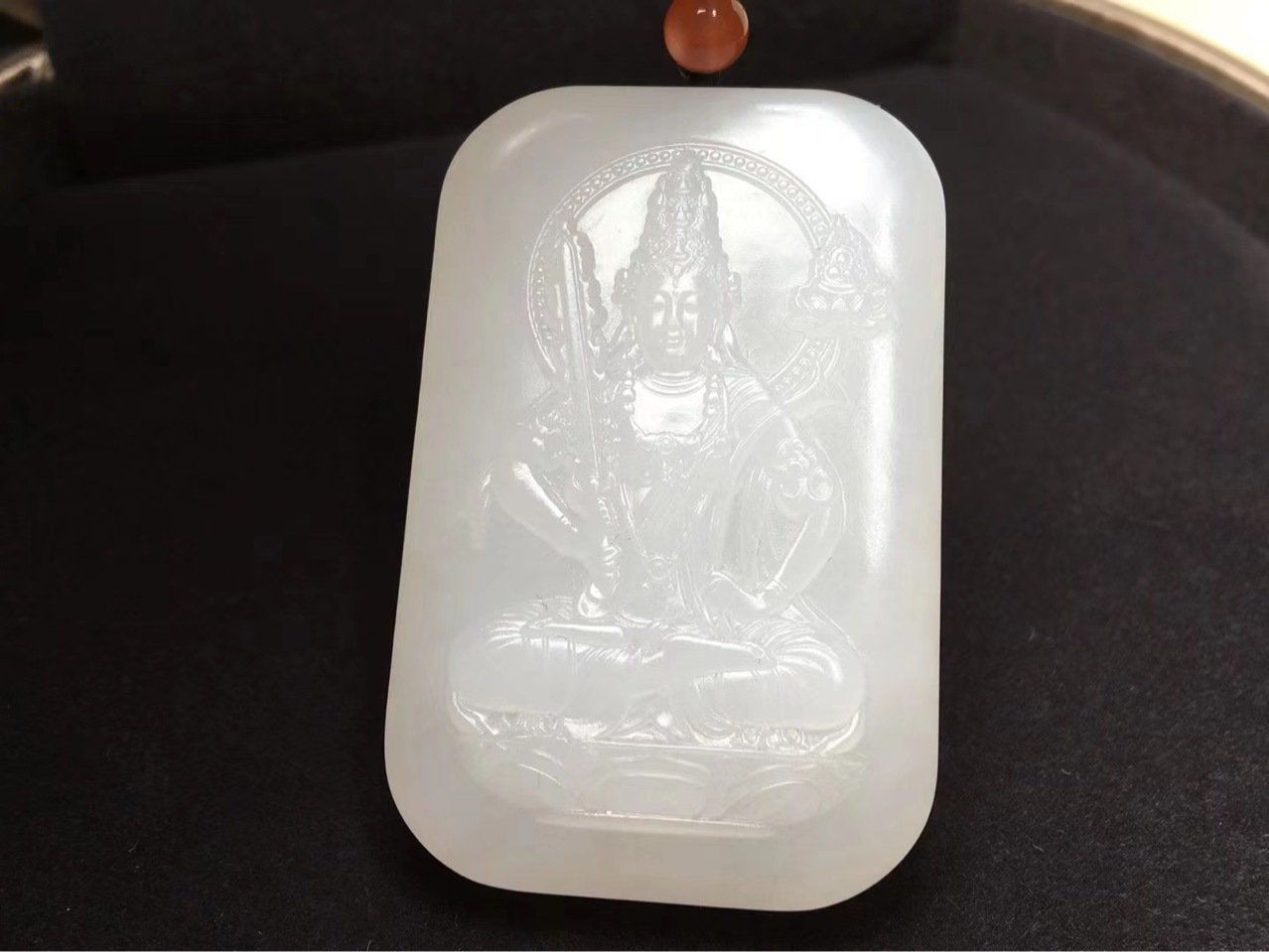 r新疆和田玉白玉虚空藏菩萨挂件吊坠