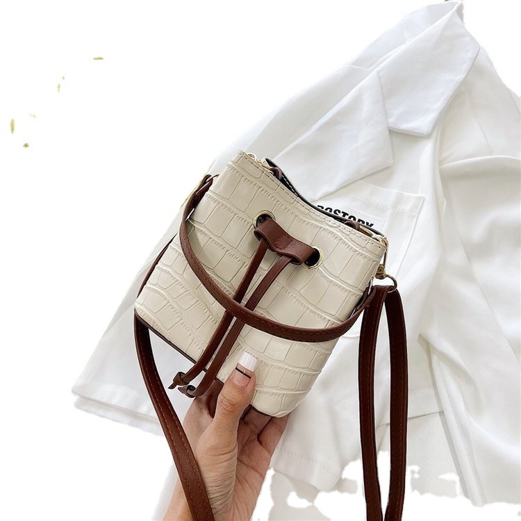 New 2021 Spring Western Style Bucket Bag Female Mini Crocodile Pattern Shoulder Messenger Bag Girl Texture Solid Color Small Bag