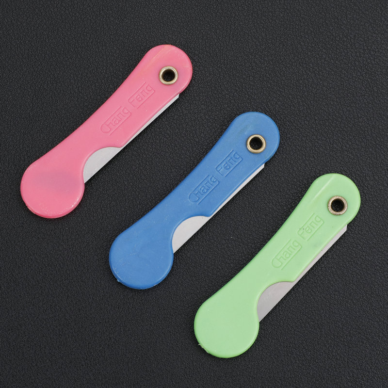 Factory Wholesale Student Pencil Knife Folding Paper Cutter Express Unpacking Plastic Small Knife Plastic Film Art Knife