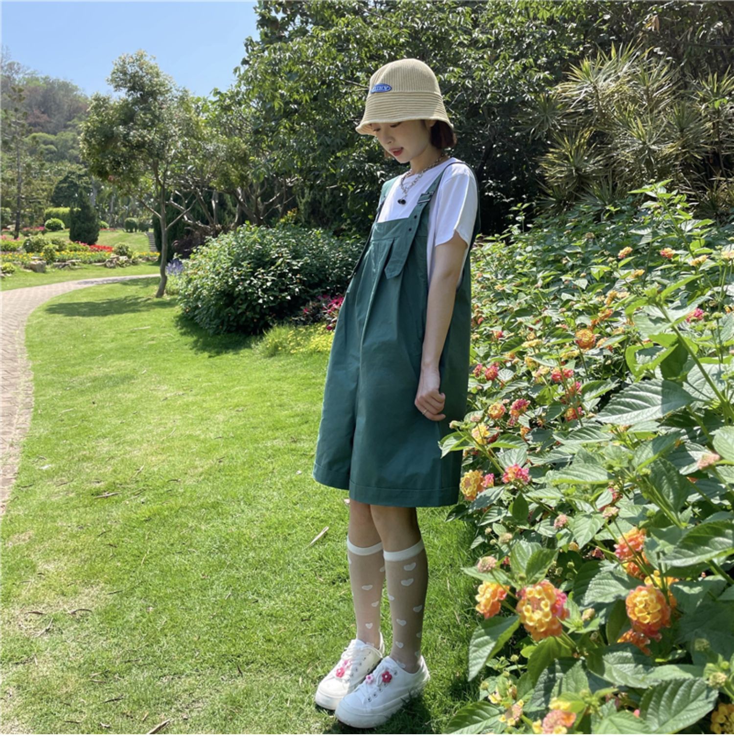 小个子时尚减龄背带裤女夏2021新款高腰显瘦吊带连体裤阔腿短裤潮