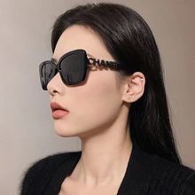 2023新款小香黑色粗框墨镜女士高级in风个生时尚辣妹猫眼太阳眼镜