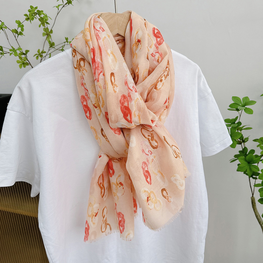 棉麻丝巾围巾流苏春夏新款女款时尚旅游薄款装饰高级披肩围脖纱巾