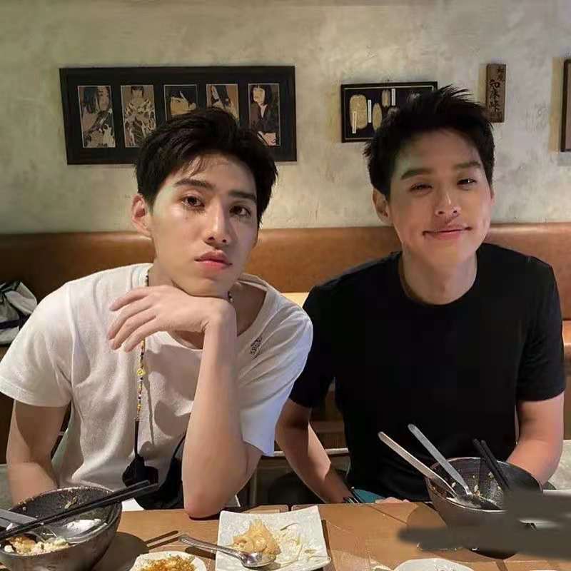 一心一译泰星pp欧儿同款彩虹笑脸陶瓷米珠口罩眼镜挂链绳饰项链