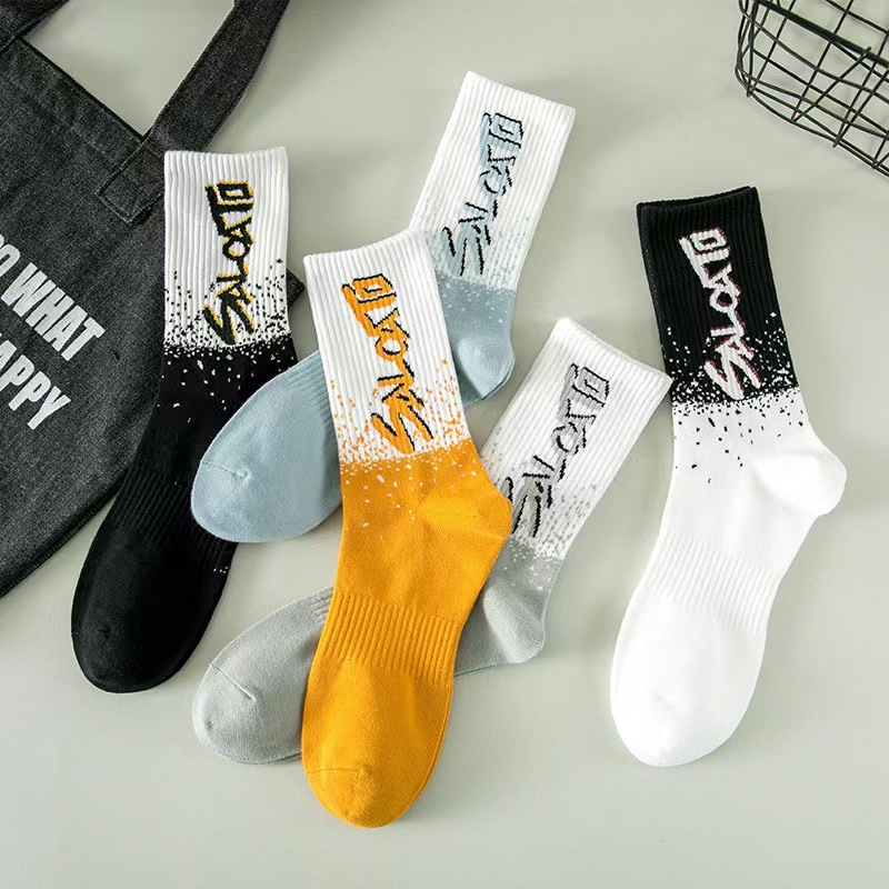 socks men‘s autumn and winter basketball socks men‘s cotton mid-calf length solid color cotton socks sports stockings ins wholesale