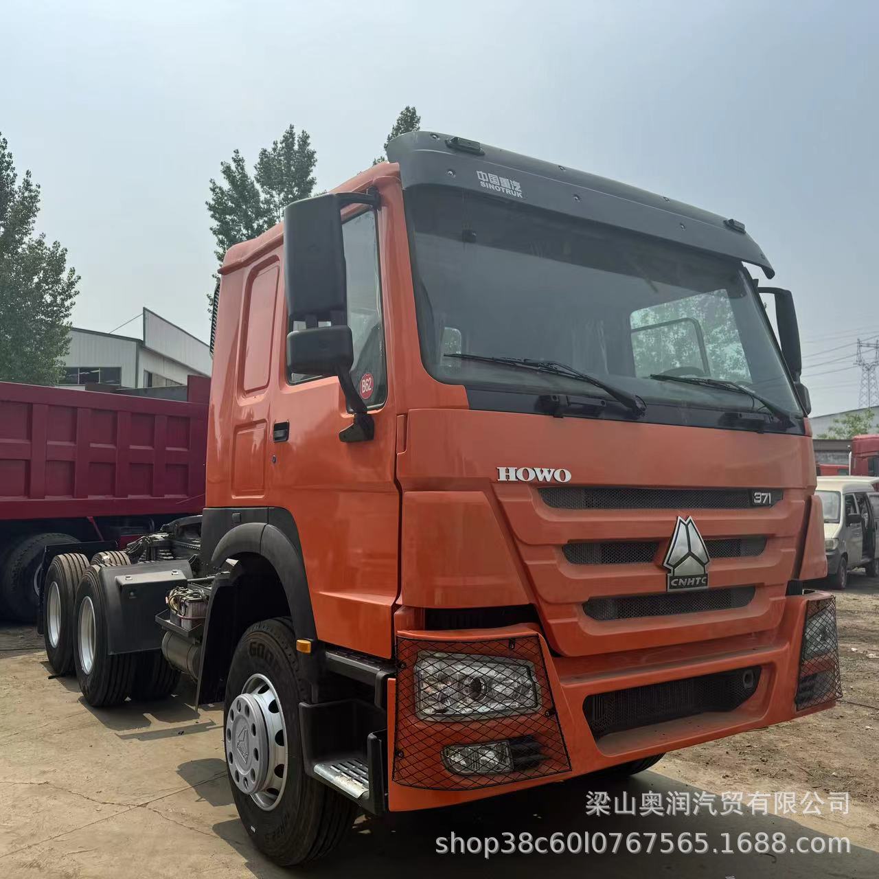 跨境出售出口二手重汽豪沃牵引拖车371 375马力重汽发动机6x4牵引